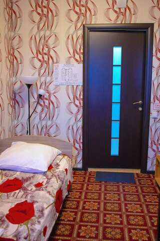 Гостиница Guest House Gold Oven Чебоксары Одноместный номер с общей ванной комнатой-3