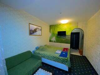 Гостиница Guest House Gold Oven Чебоксары Двухместный номер с 1 кроватью и собственной ванной комнатой-2