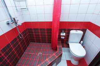 Гостиница Guest House Gold Oven Чебоксары Двухместный номер с 1 кроватью и собственной ванной комнатой-8