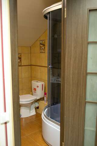 Гостиница Guest House Gold Oven Чебоксары Апартаменты с душем-8